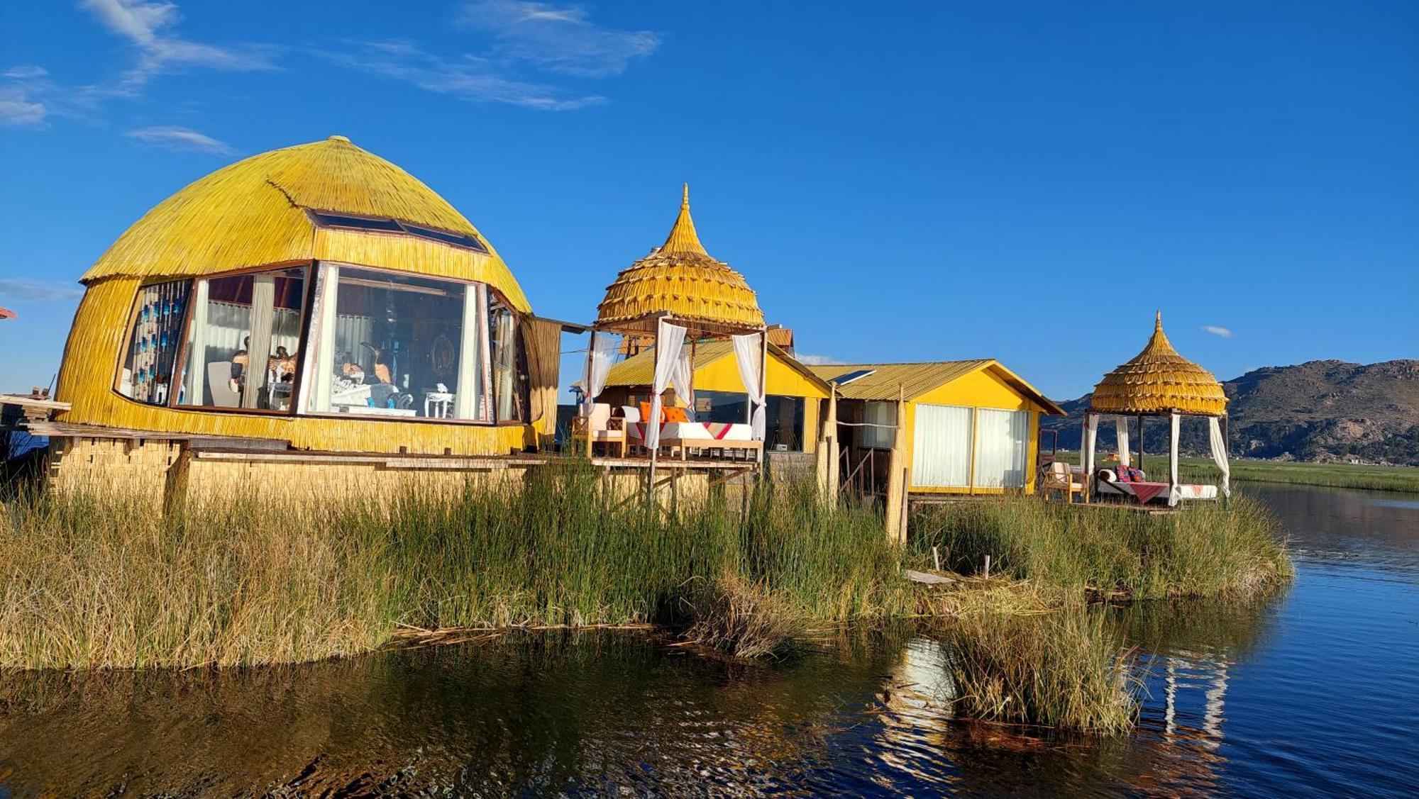 פונו Uros Lodge Peru מראה חיצוני תמונה